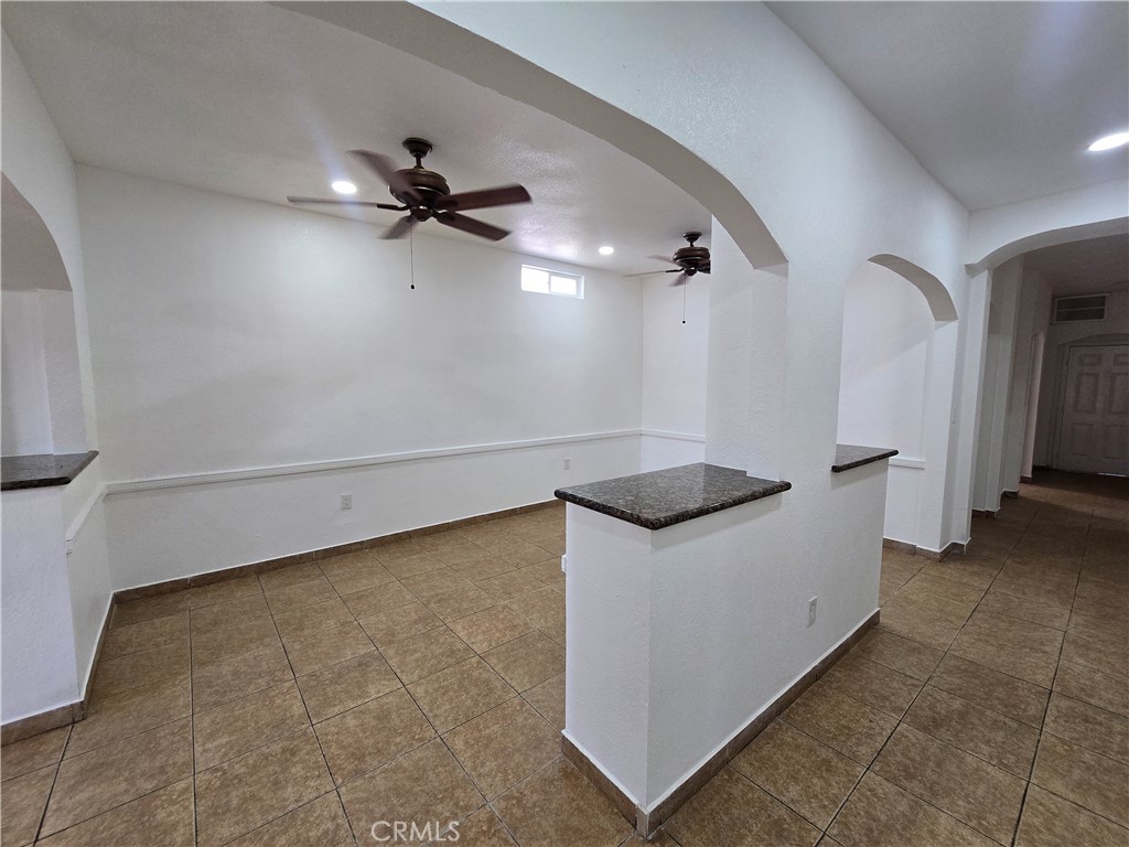 1448 N Blackstone Ave, Fresno, CA 93703