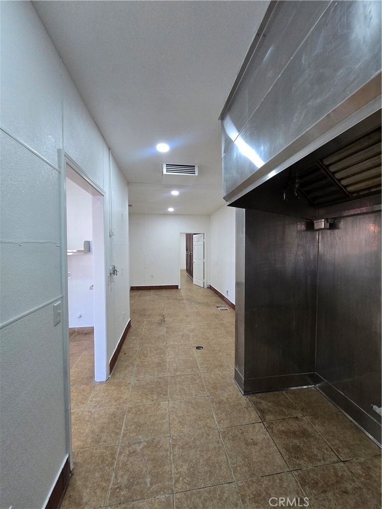 1448 N Blackstone Ave, Fresno, CA 93703