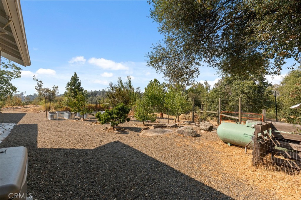 5545 Gunther Rd, Mariposa, CA 95338