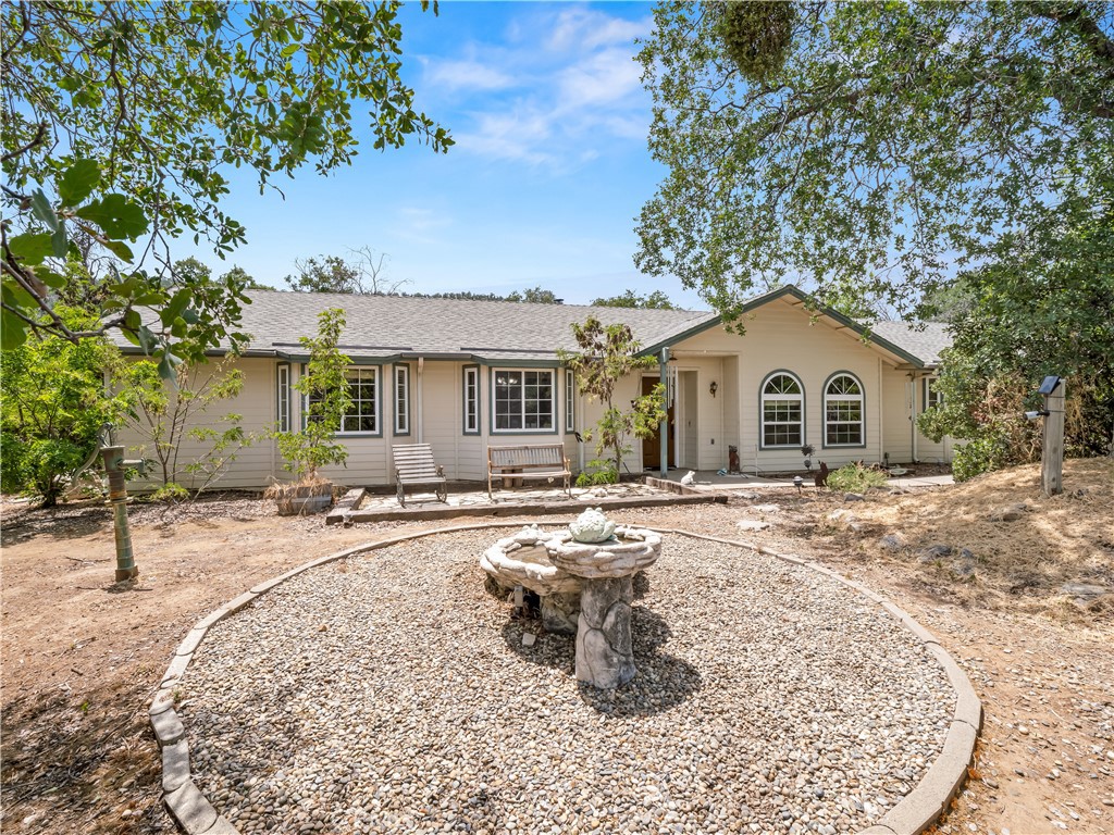 29290 Larkspur Rd, Tollhouse, CA 93667