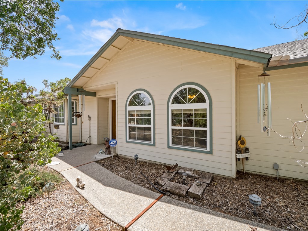 29290 Larkspur Rd, Tollhouse, CA 93667