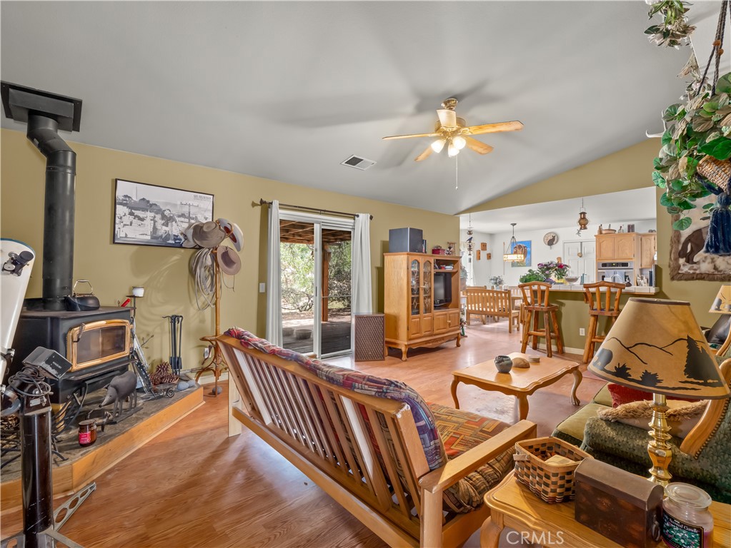 29290 Larkspur Rd, Tollhouse, CA 93667