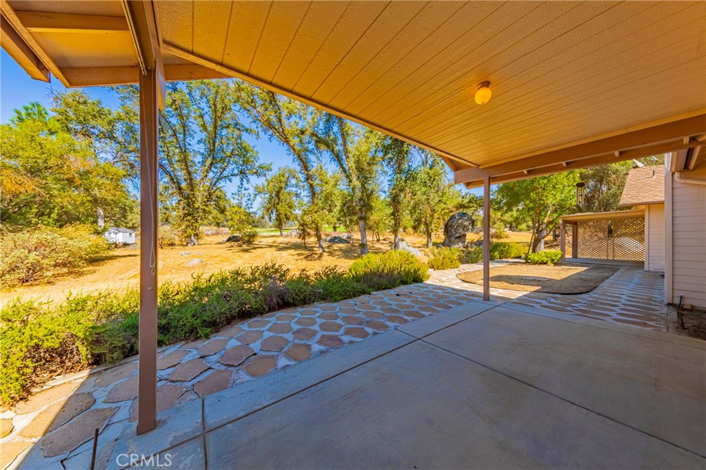41028 Shandee Ln, Ahwahnee, CA 93601