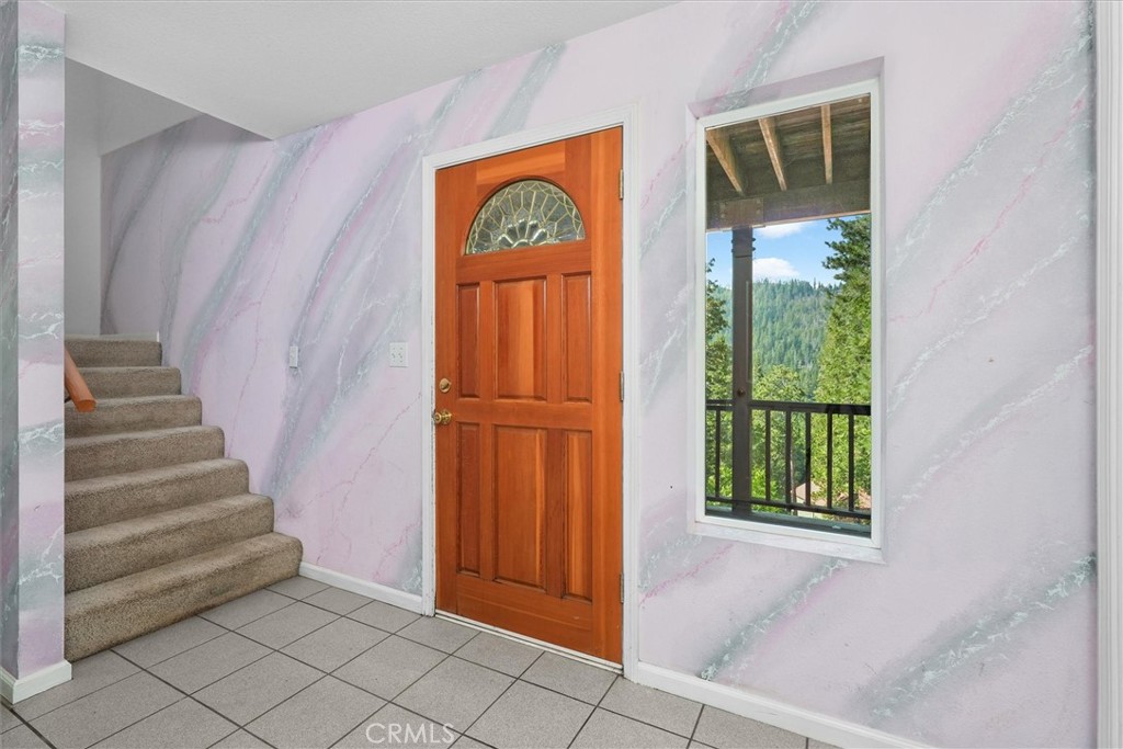 7244 Yosemite Park Way, Yosemite, CA 95389