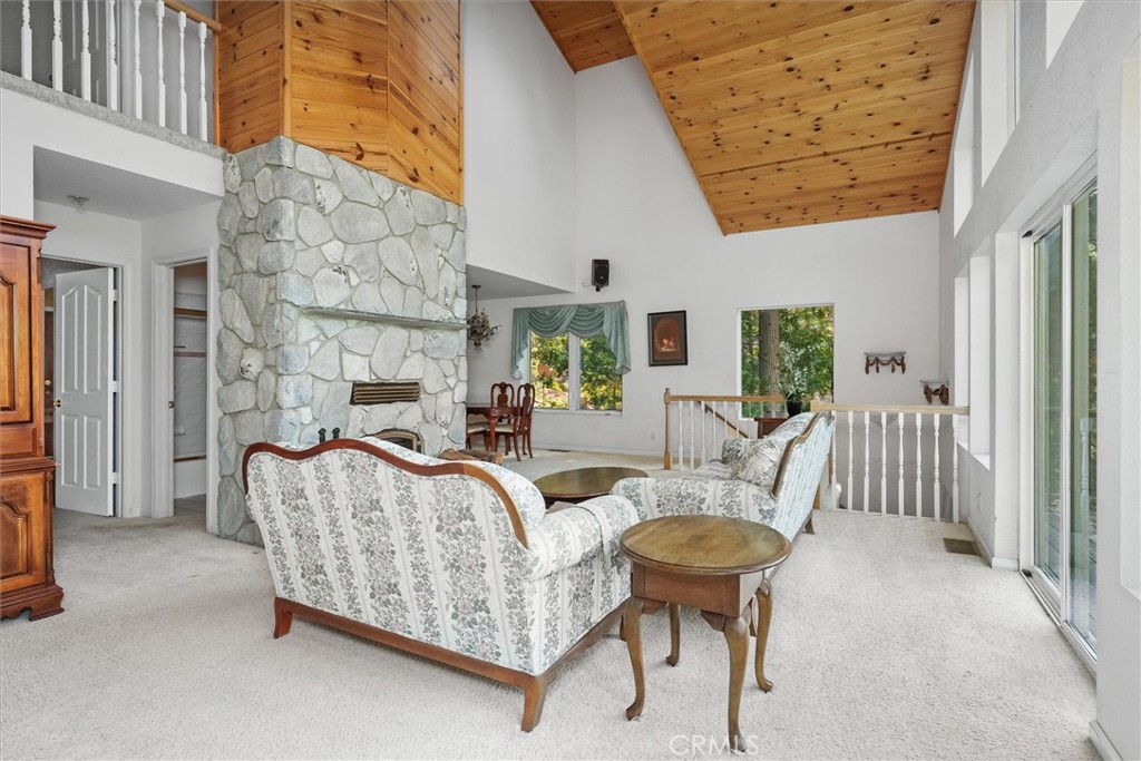 7244 Yosemite Park Way, Yosemite, CA 95389