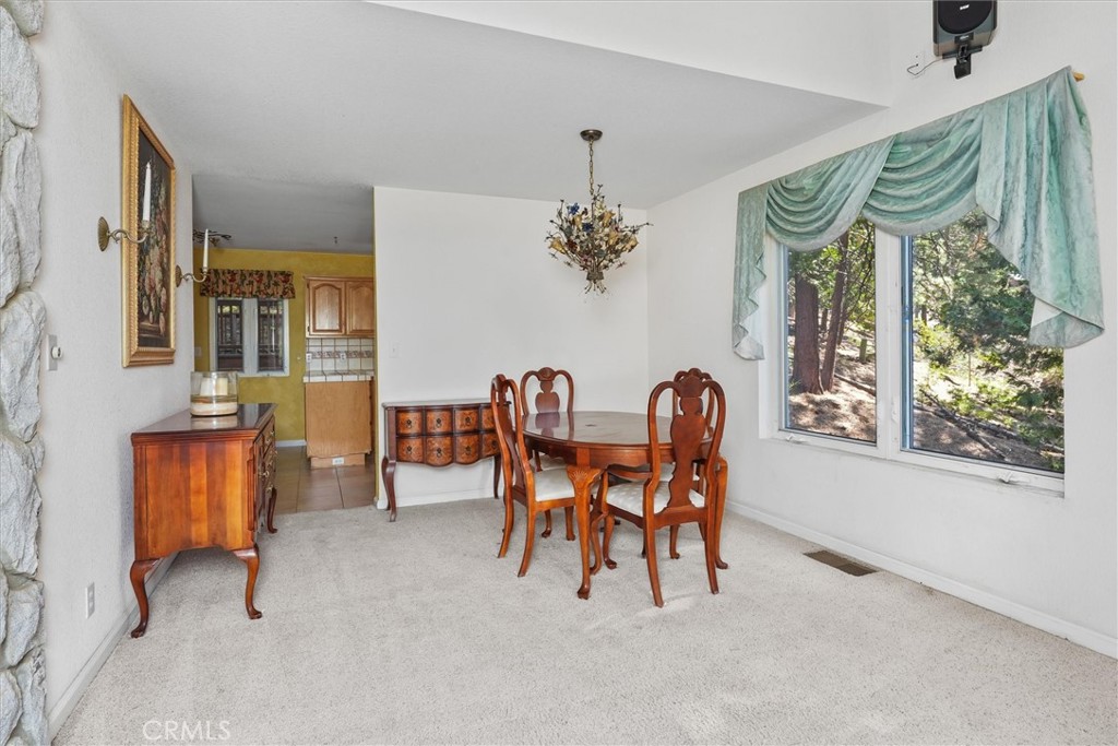 7244 Yosemite Park Way, Yosemite, CA 95389