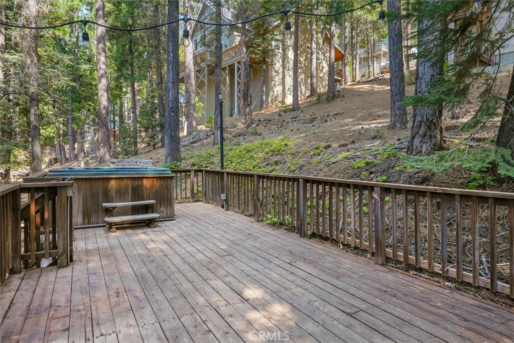 7244 Yosemite Park Way, Yosemite, CA 95389