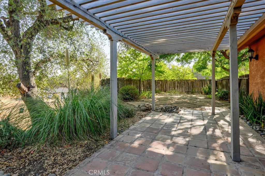 43656 Crystal Cave Cir, Coarsegold, CA 93614