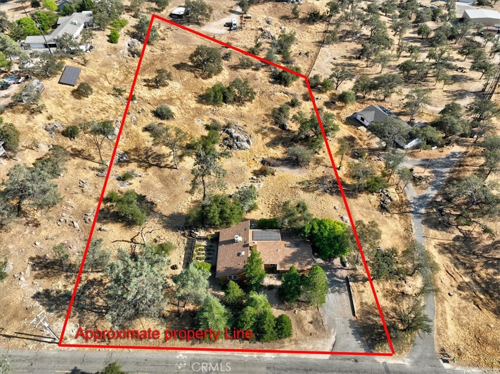 43656 Crystal Cave Cir, Coarsegold, CA 93614