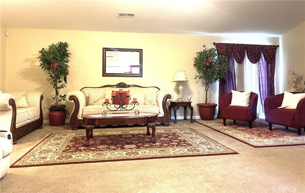 6168 W Scott Ave, Fresno, CA 93723