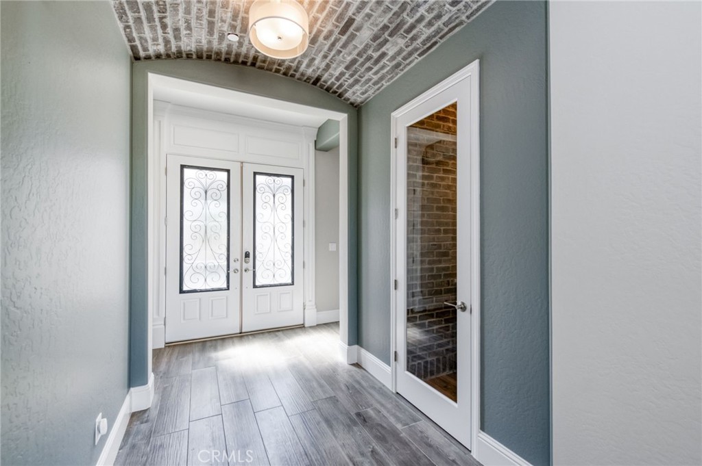 2687 Trenton, Clovis, CA 93619