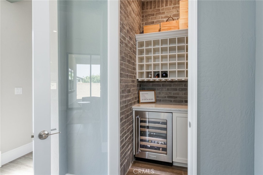 2687 Trenton, Clovis, CA 93619