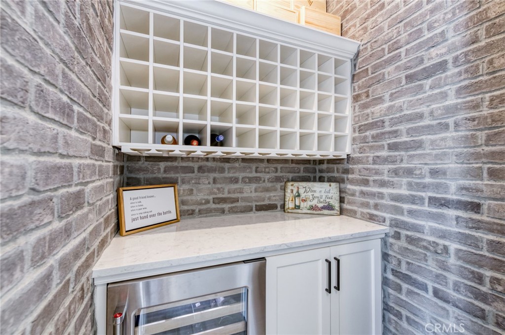 2687 Trenton, Clovis, CA 93619