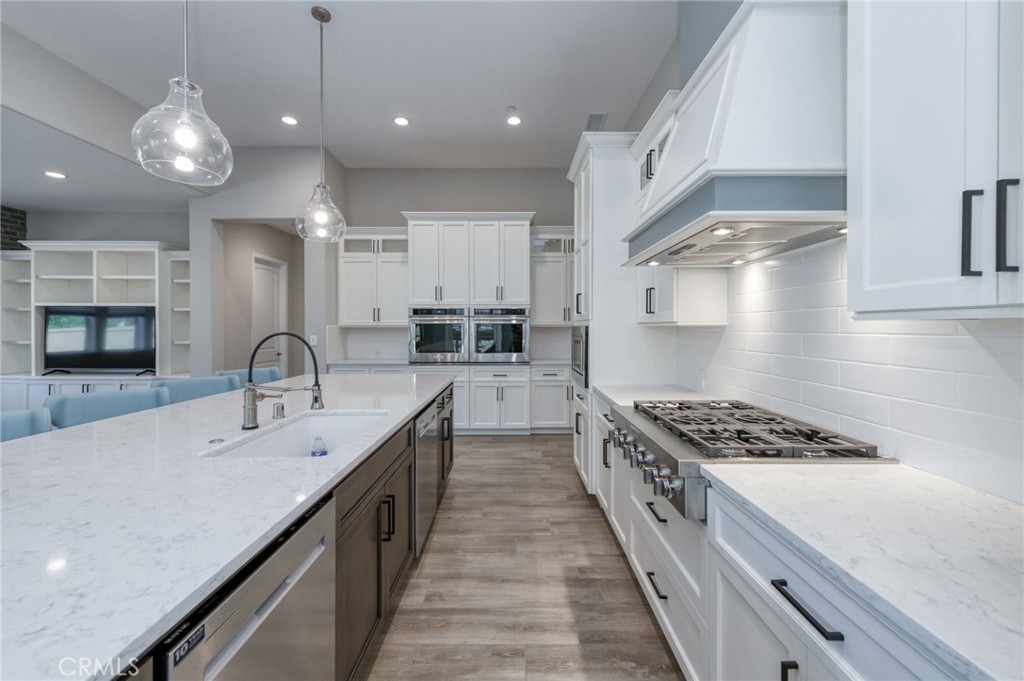 2687 Trenton, Clovis, CA 93619