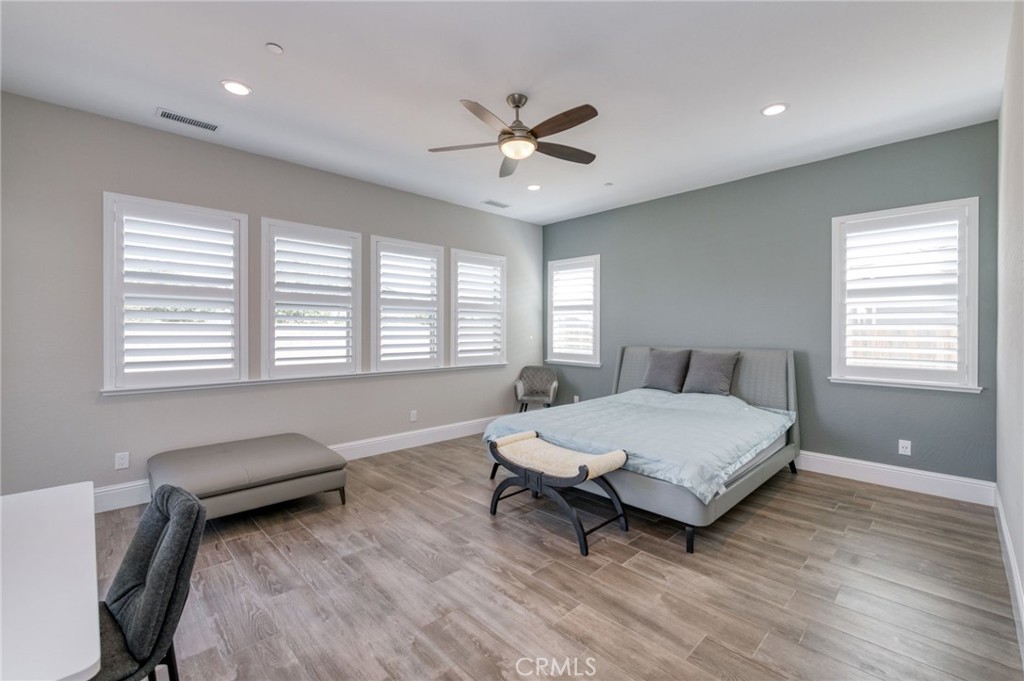 2687 Trenton, Clovis, CA 93619