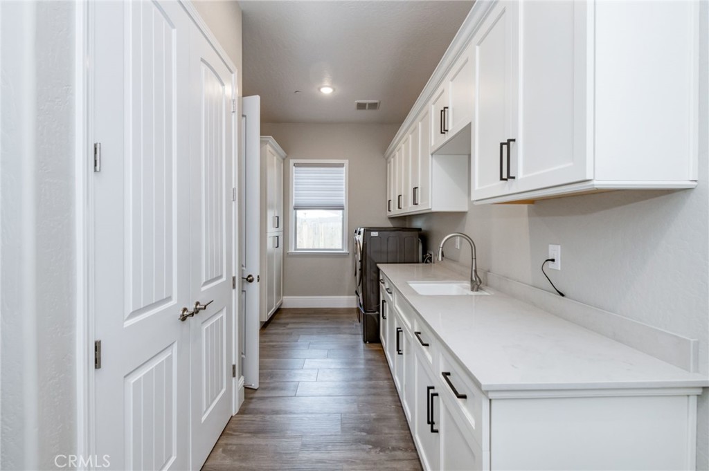 2687 Trenton, Clovis, CA 93619