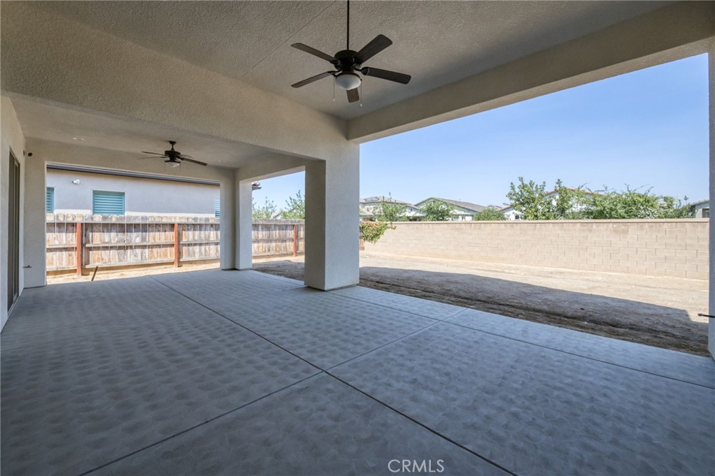 2687 Trenton, Clovis, CA 93619