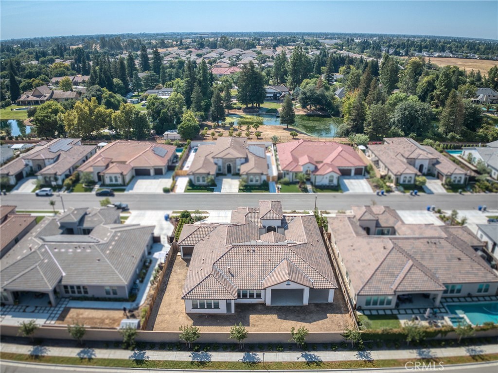 2687 Trenton, Clovis, CA 93619