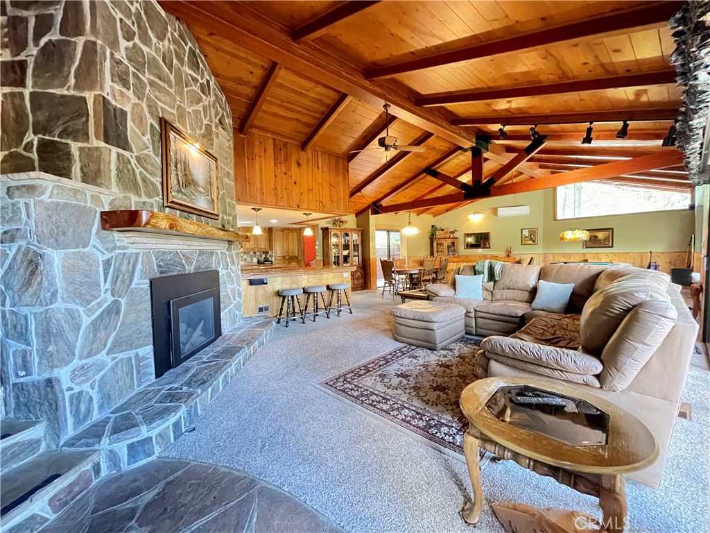 53637 53637 Road 432, Bass Lake, CA 93604