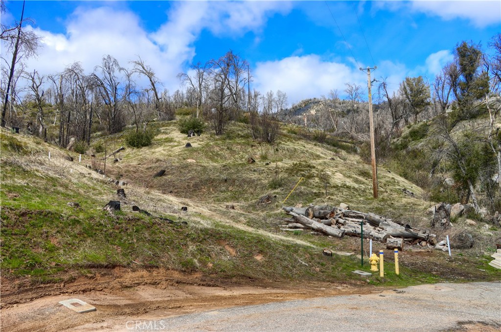 59827 Hillcrest, North Fork, CA 93643