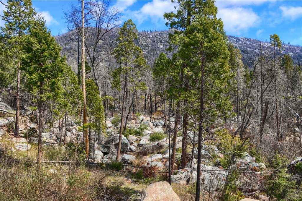 59827 Hillcrest, North Fork, CA 93643