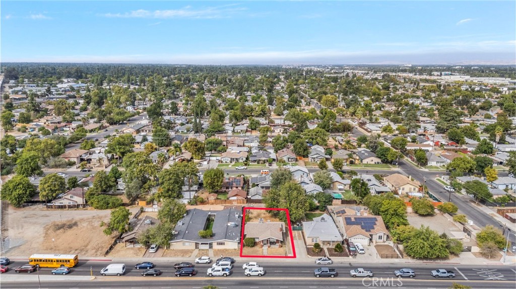 1211 E Clinton, Fresno, CA 93704