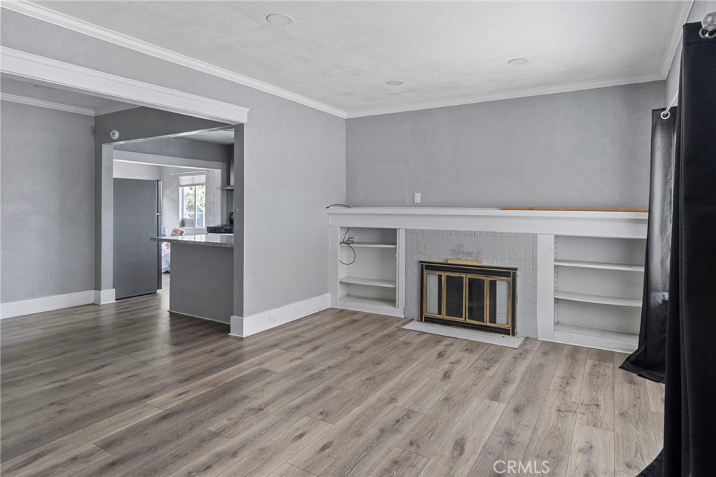 1211 E Clinton, Fresno, CA 93704