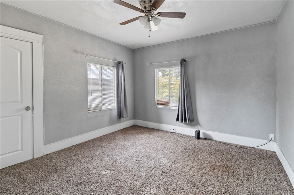 1211 E Clinton, Fresno, CA 93704