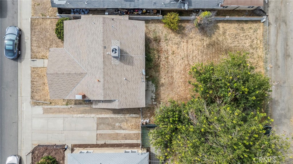 1211 E Clinton, Fresno, CA 93704