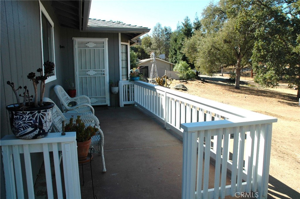 30717 Seminole Dr, Coarsegold, CA 93614