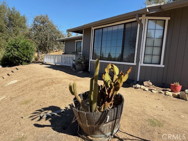 30717 Seminole Dr, Coarsegold, CA 93614