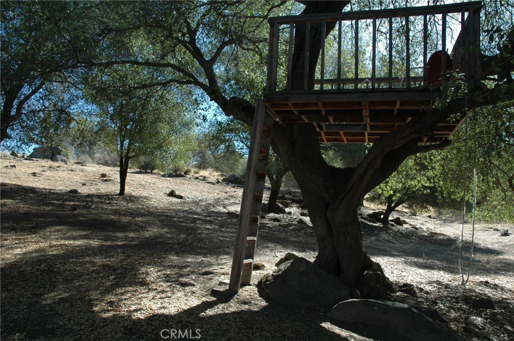 30717 Seminole Dr, Coarsegold, CA 93614