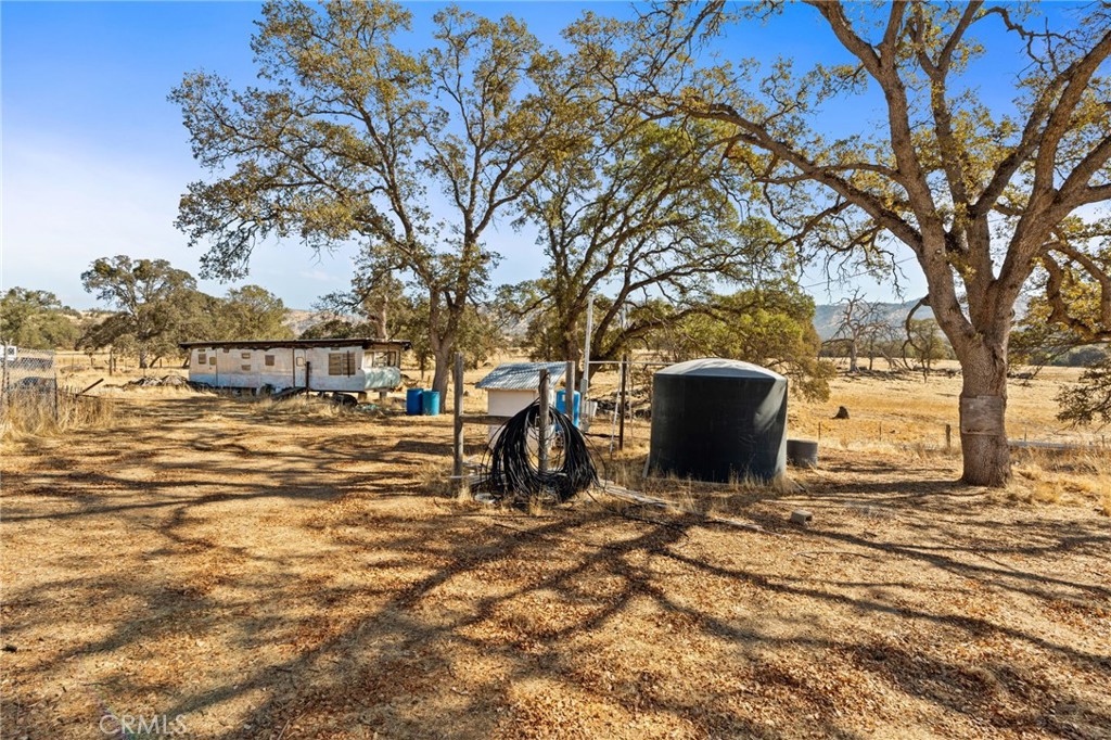 4963 Valley Ln, Catheys Valley, CA 93506