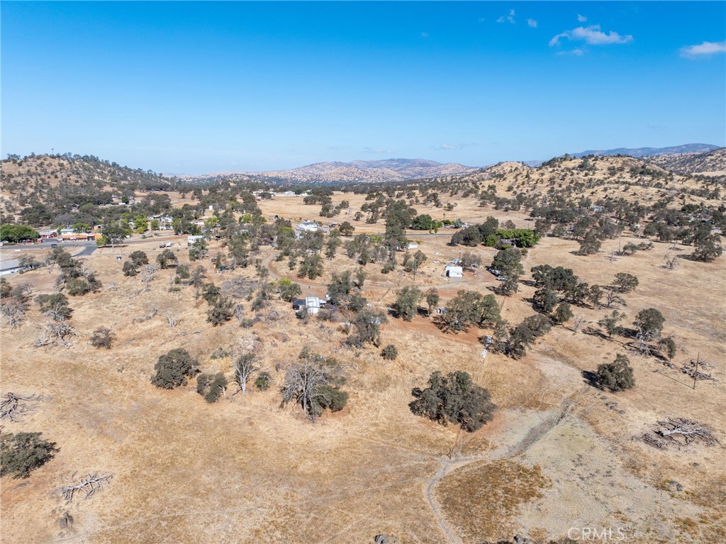 4963 Valley Ln, Catheys Valley, CA 93506