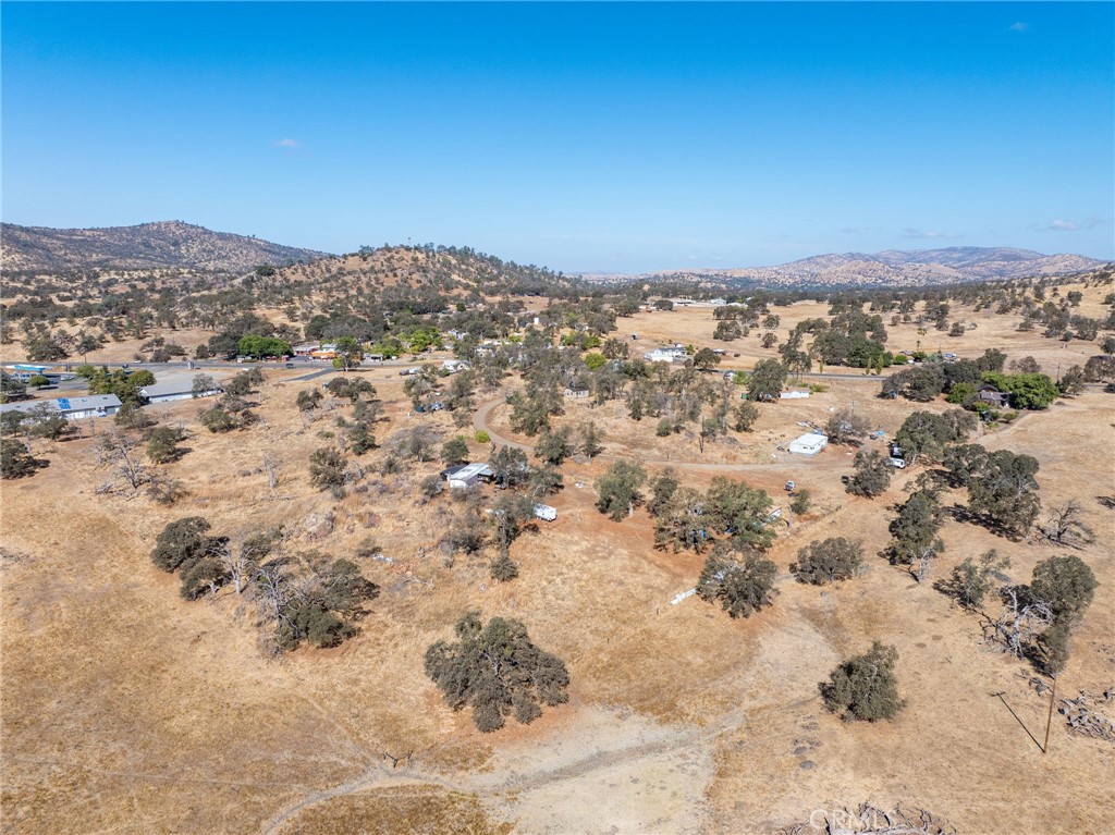 4963 Valley Ln, Catheys Valley, CA 93506