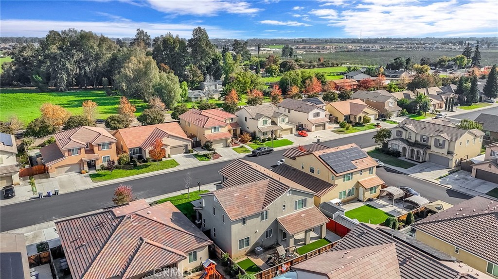 1776 WHITEASH, Clovis, CA 93619