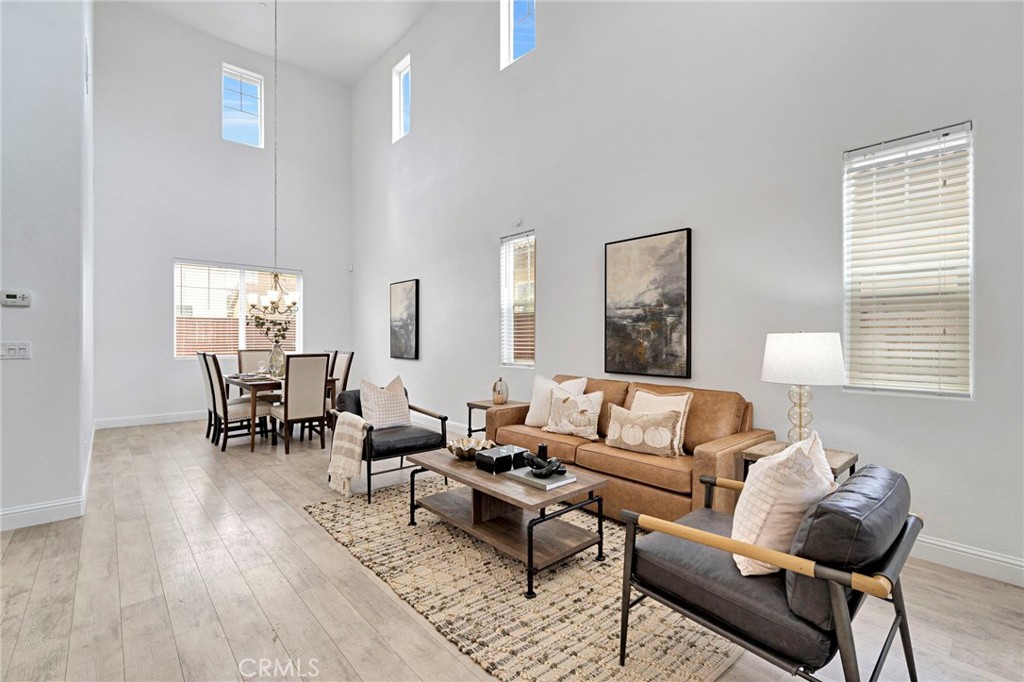 1776 WHITEASH, Clovis, CA 93619