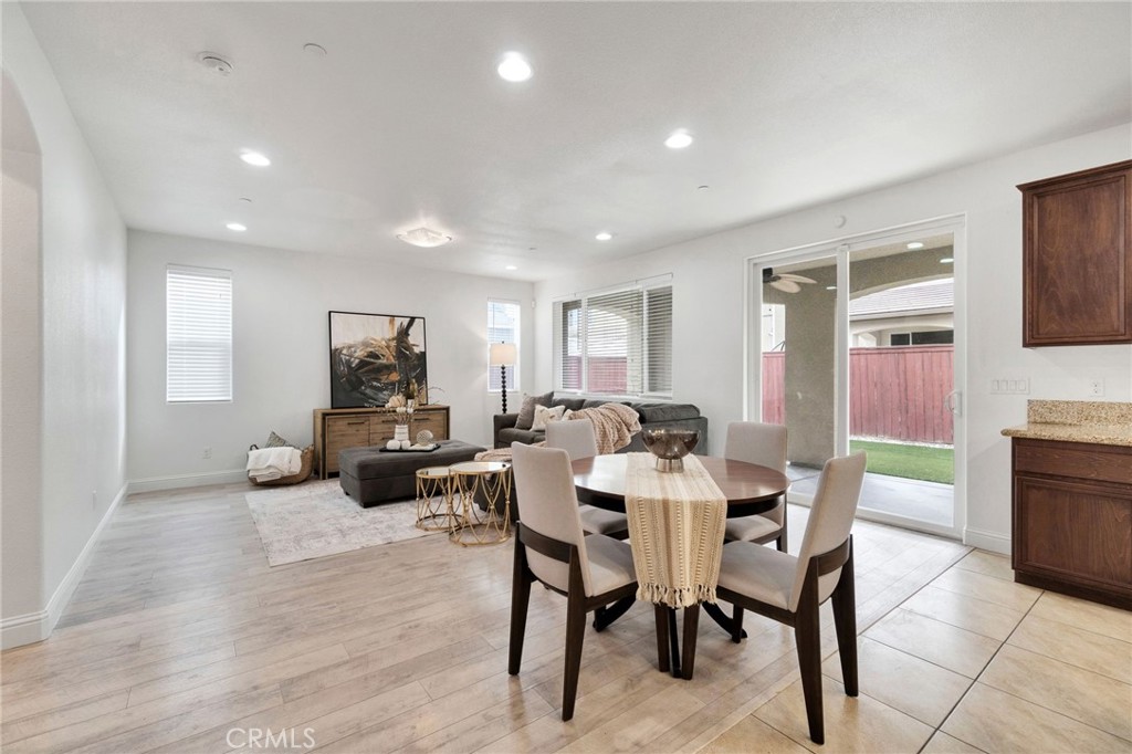 1776 WHITEASH, Clovis, CA 93619