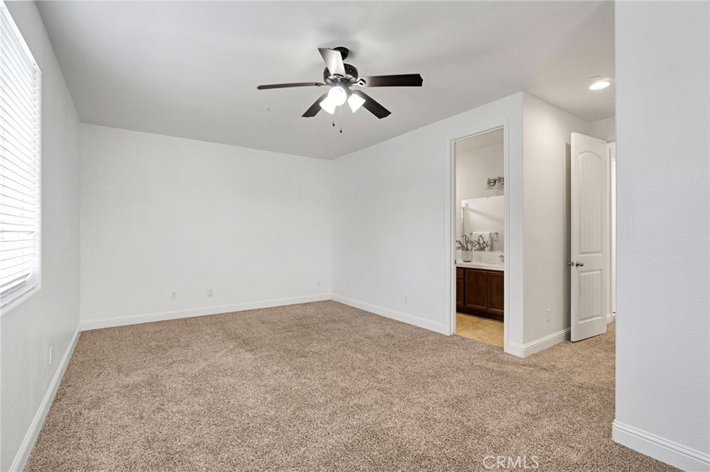 1776 WHITEASH, Clovis, CA 93619