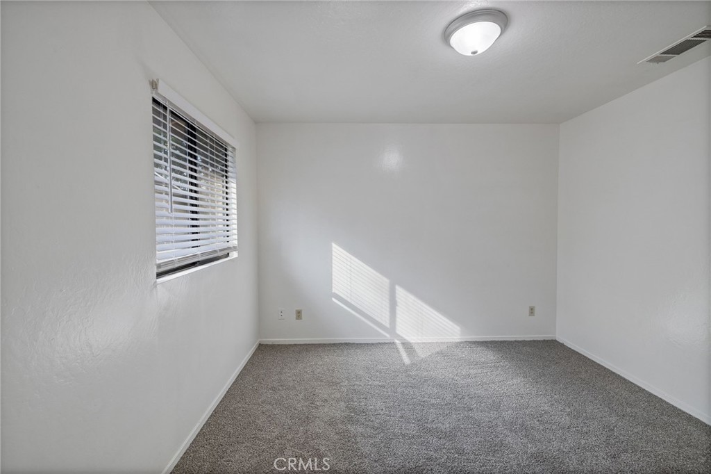 49400 River Park #17, Oakhurst, CA 93644