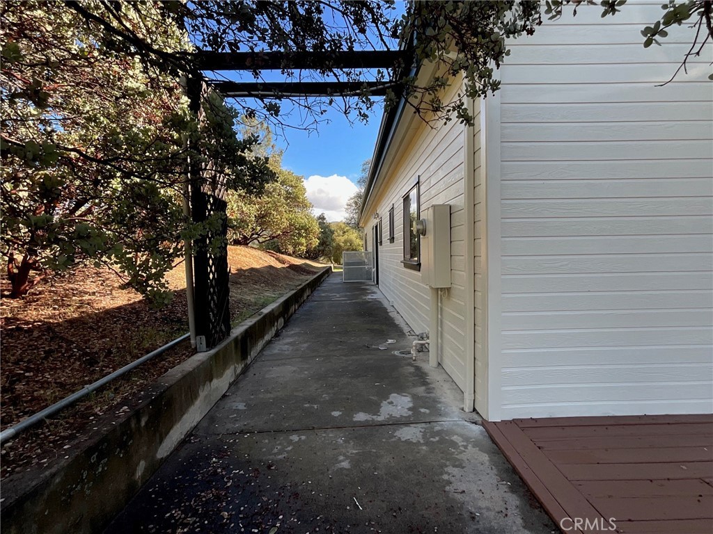 32011 Meadowridge Rd, Coarsegold, CA 93614