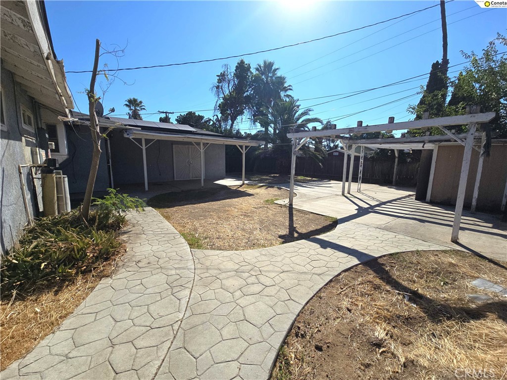 1923 W Pontiac, Fresno, CA 93705