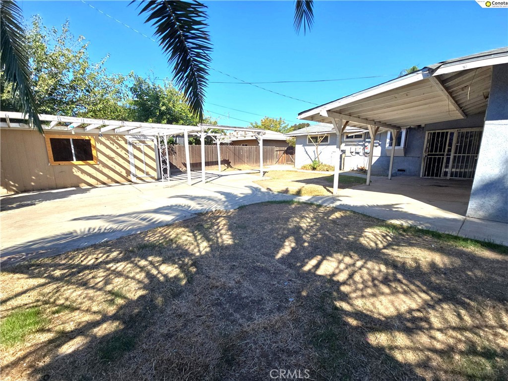 1923 W Pontiac, Fresno, CA 93705