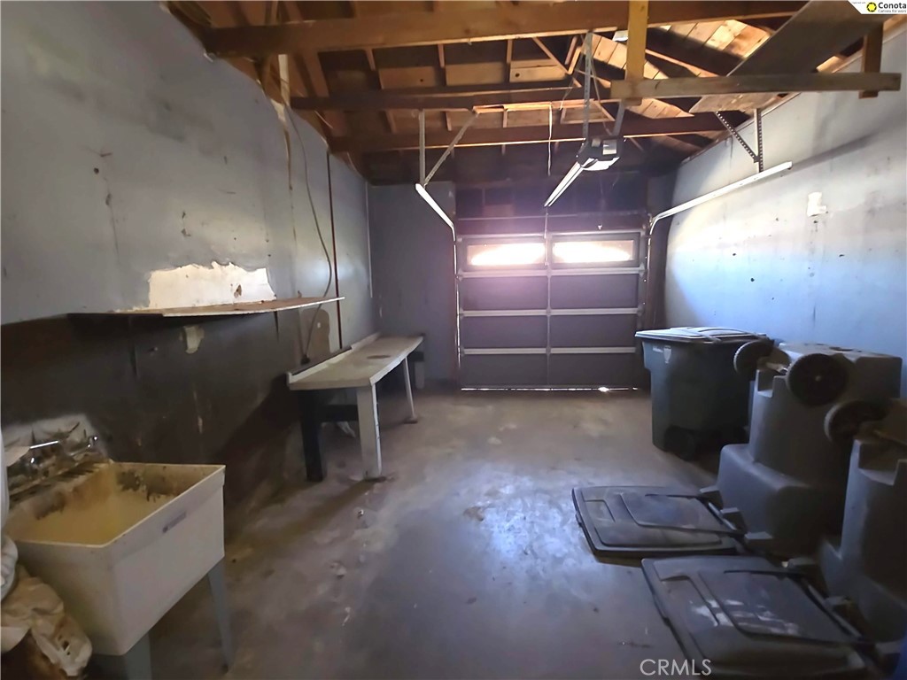 1923 W Pontiac, Fresno, CA 93705