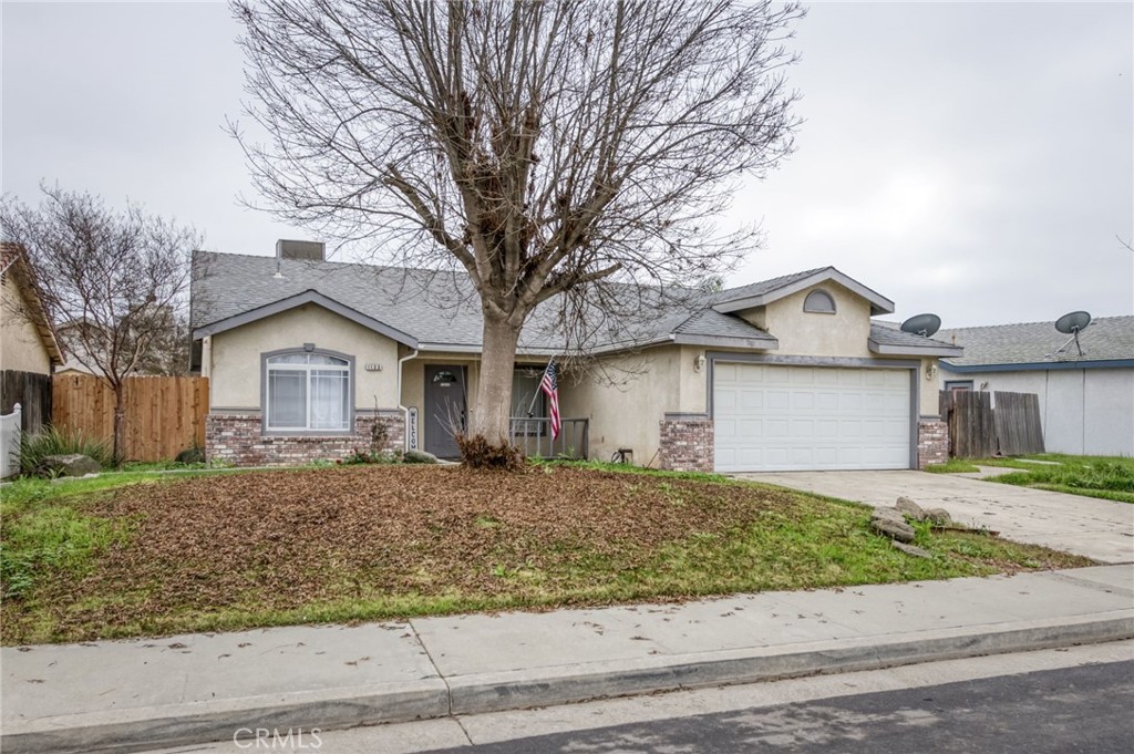 1133 Summer Field, Hanford, CA 93230