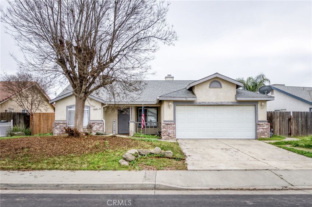 1133 Summer Field, Hanford, CA 93230