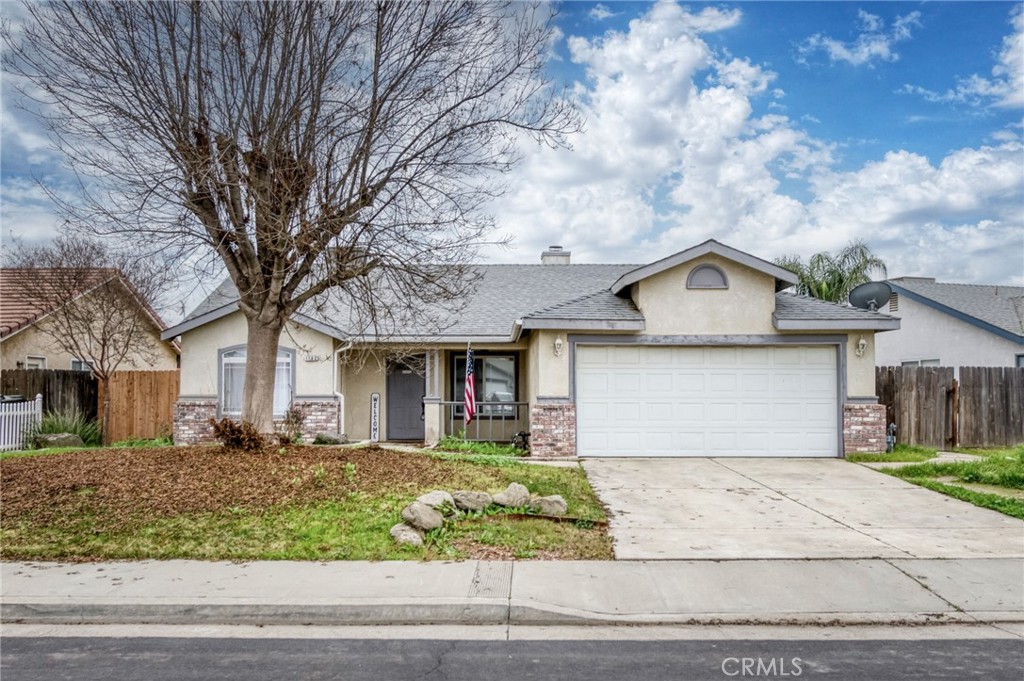 1133 Summer Field, Hanford, CA 93230