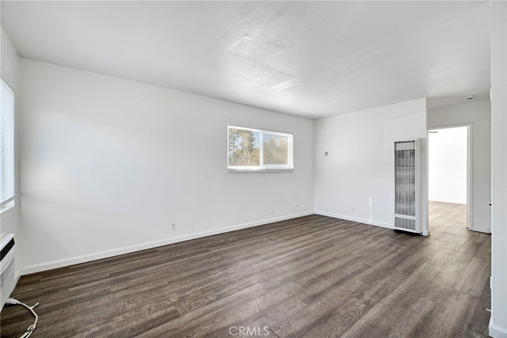 1409 E Cambridge, Fresno, CA 93704