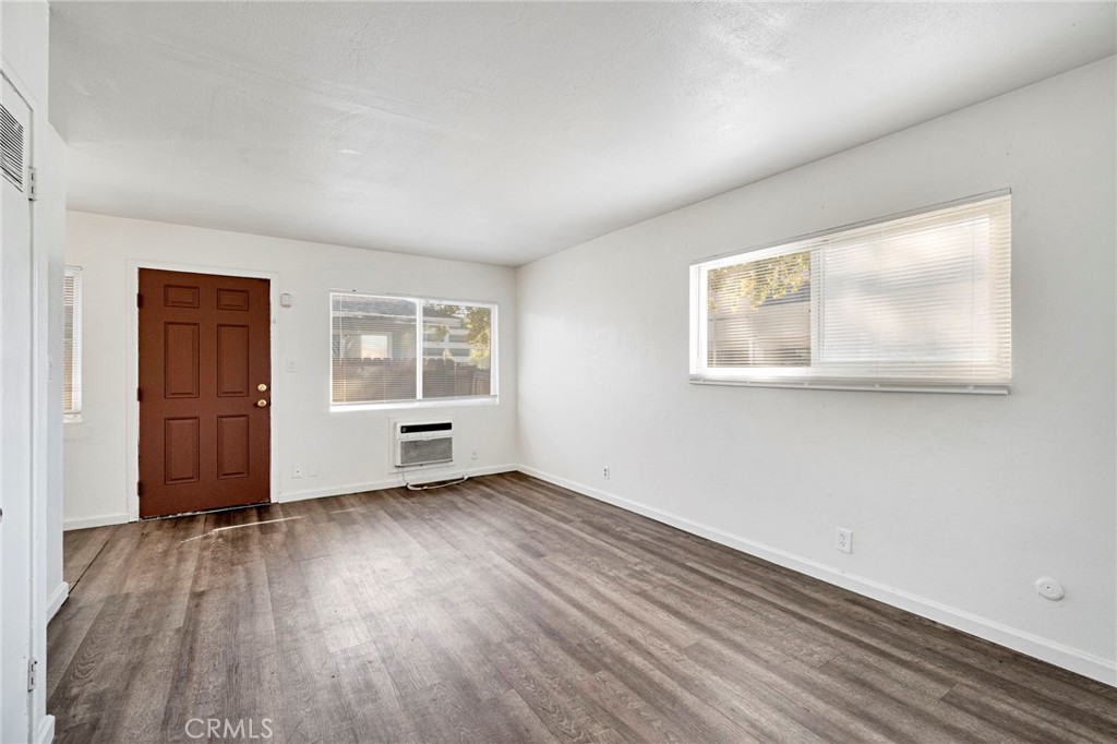 1409 E Cambridge, Fresno, CA 93704