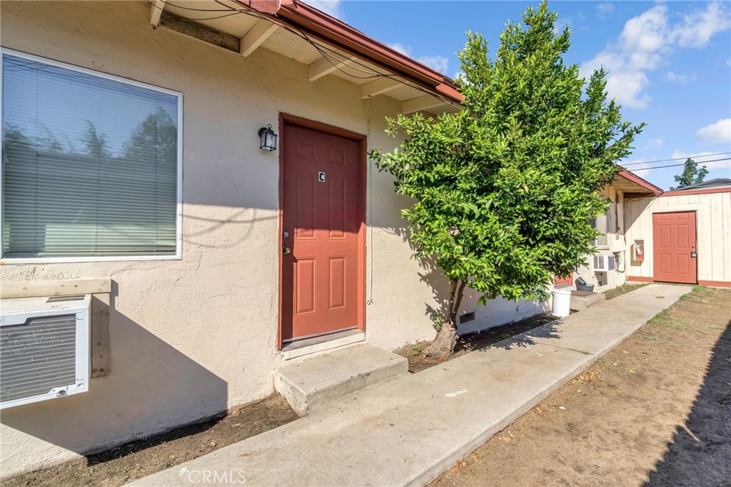 1409 E Cambridge, Fresno, CA 93704